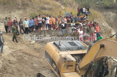 Tambang Pasir di Desa Tebon Tidak Berizin